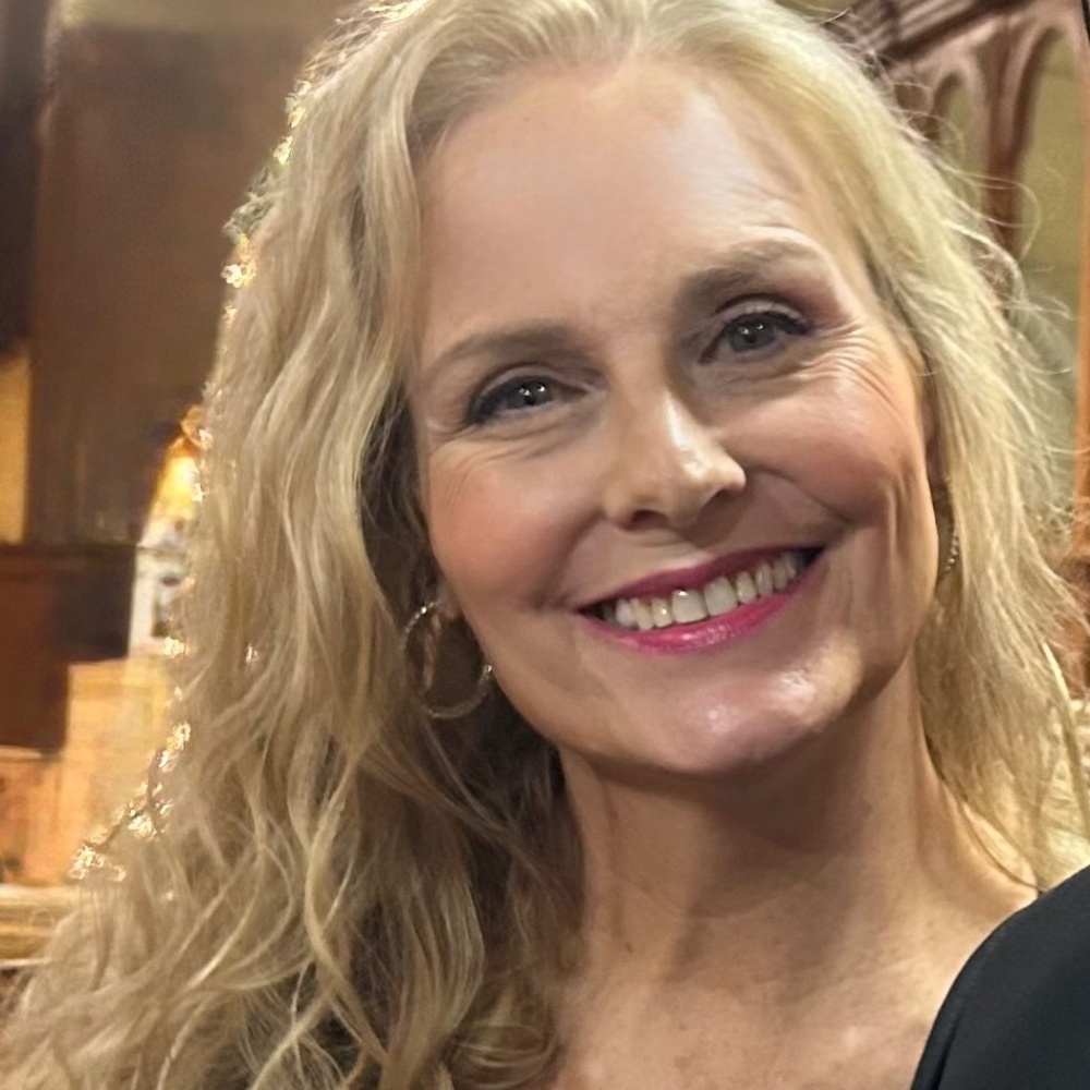 Meet your Posher, Angela